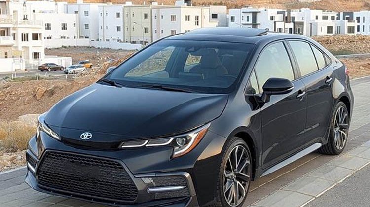 تويوتا كورولا 2020 SE للبيع في سلطنة عمان ارخص السيارات المستعملة الرخيصة