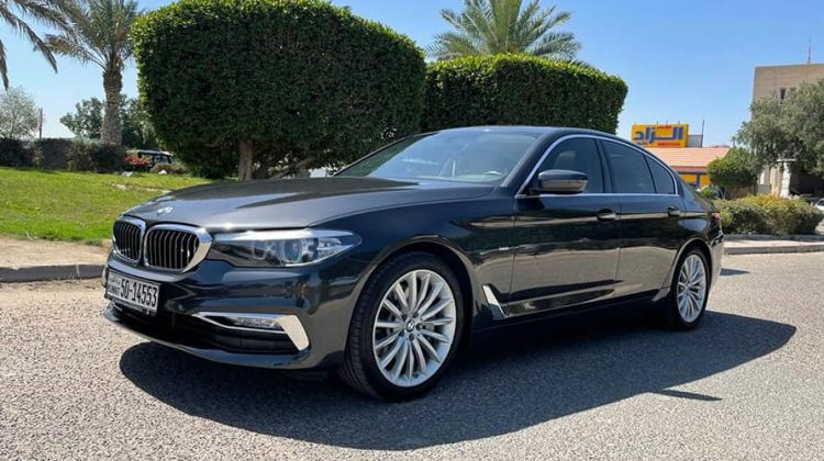 بي ام دبليو 2017 BMW 2017 luxury line للبيع في الكويت استعمال راقي