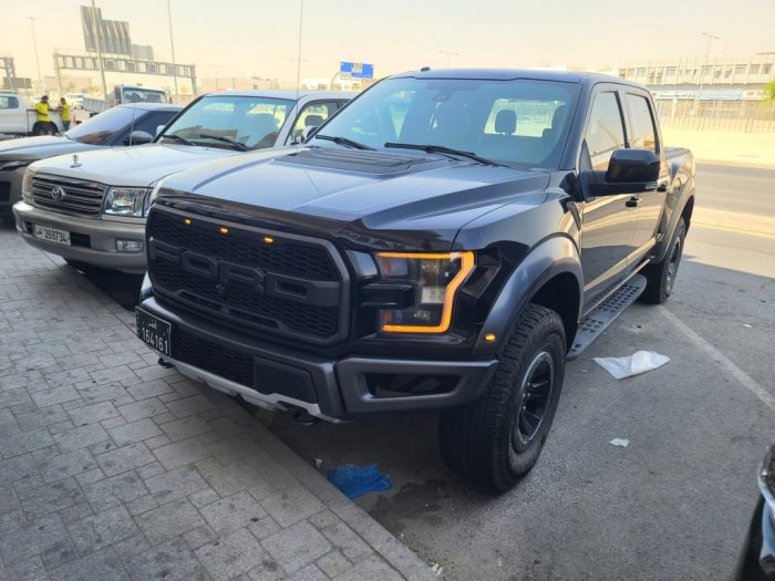 سعر فورد رابتر 2017 أسود مستعملة للبيع في قطر