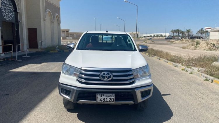 سيارة تويوتا هيلوكس موديل 2020 للبيع فى مدينة الكويت بالكويت
