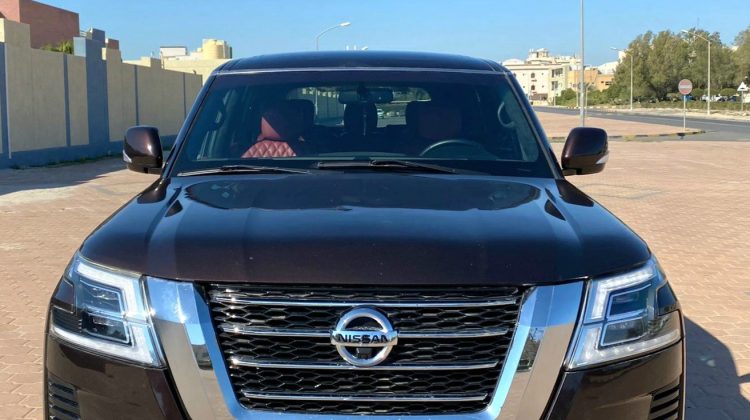 سيارة جيب نيسان باترول موديل 2013 للبيع فى حولى الكويت