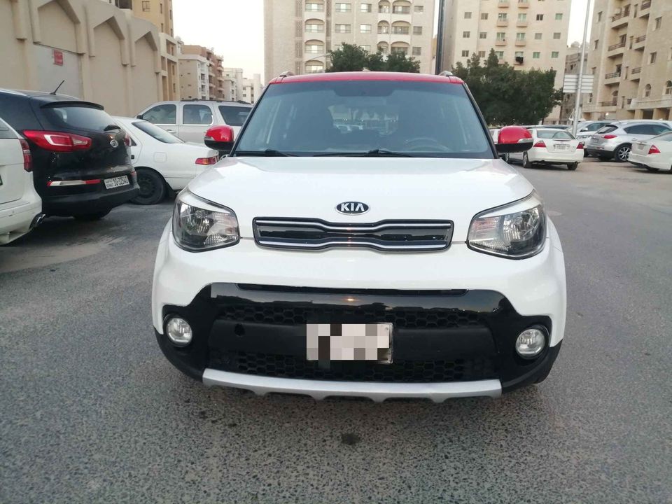 سيارة كيا سول موديل 2018 للبيع فى مدينة الكويت بالكويت