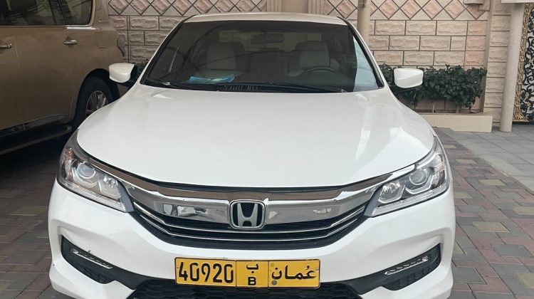 سيارة هوندا أكورد موديل 2017 للبيع فى الباطنة سلطنة عمان