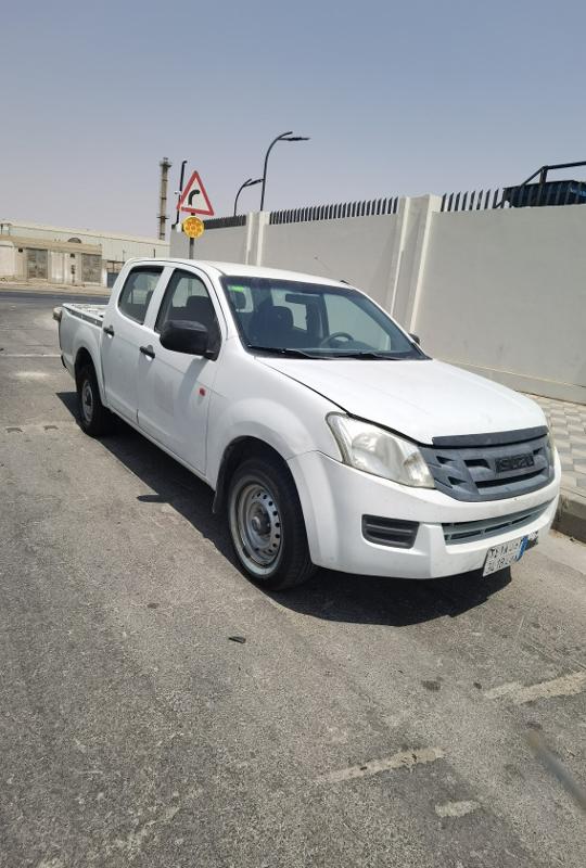 سيارة ايسوزو روديو موديل 2013 للبيع فى الرياض السعودية