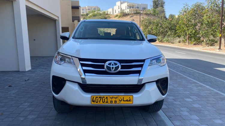 سيارة تويوتا فورتنر موديل 2020 للبيع فى مسقط سلطنة عمان