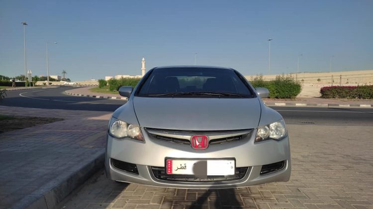 للبيع سيارة هوندا سيفيك موديل 2008 فى الدوحة قطر