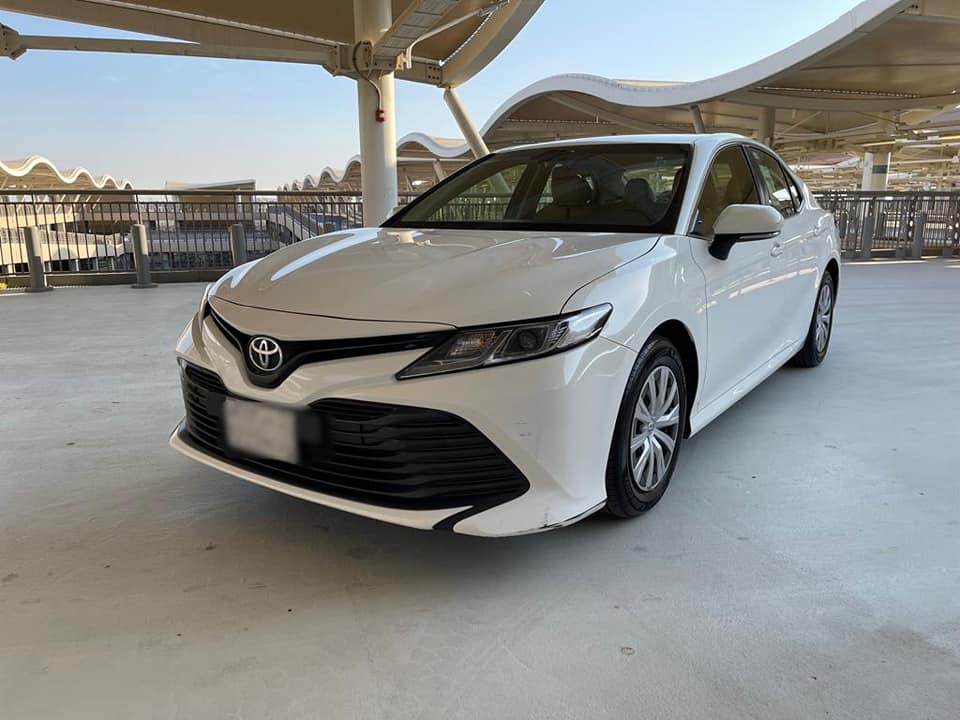 سيارة تويوتا كامري LE موديل 2019 للبيع فى جدة السعودية