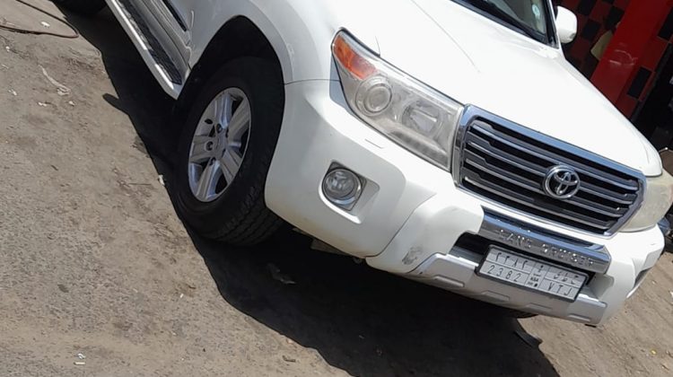 سيارة جيب لاندكروزر موديل 2015 للبيع فى جدة السعودية
