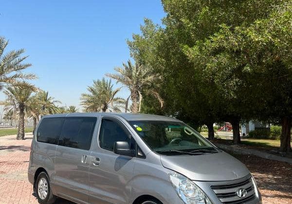 للبيع سيارة هايونداي H1 موديل 2016 فى القطيف السعودية